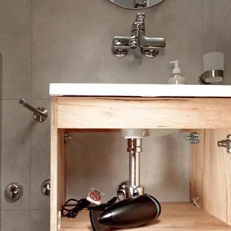 Superb Modern Apartment