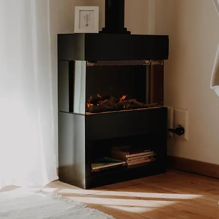 Superb Modern * ロイカーバード